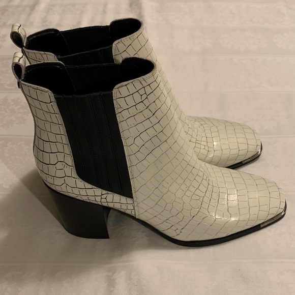 NEW Mark Fisher LTD Taline Croc-Embossed Leather Booties - Picture 3 of 14